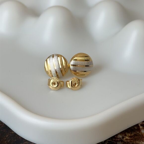 18K Stamped Real Gold Two Toned Gold Ribbed Circle Stud Earrings - Picture 6 of 6